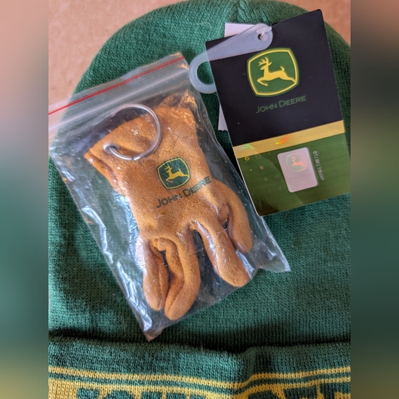 John Deere Green and Yellow Knit Beanie with Glove Keychain - Picture 2 of 2